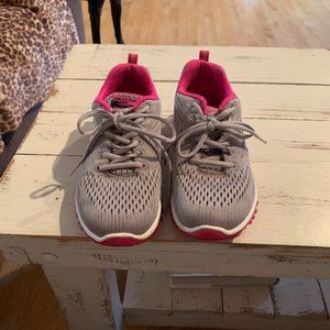 Sketchers Air Tennis Shoes